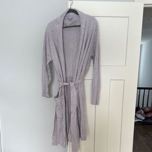 Elegant Knit Robe in Light Gray